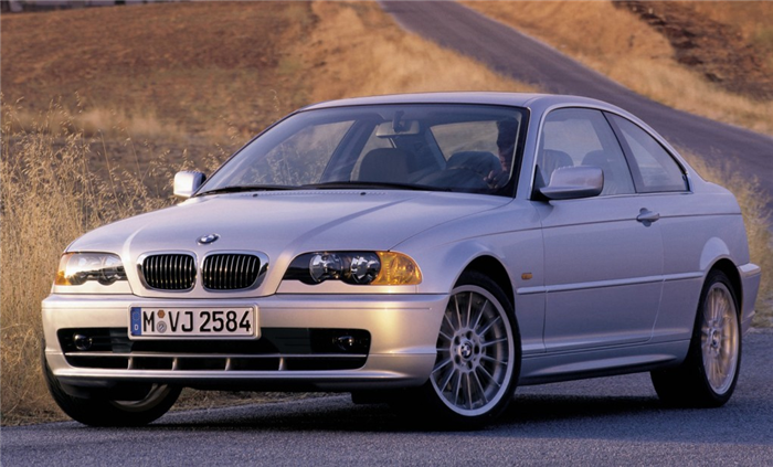Bmw 3 серия iv e46 320i.