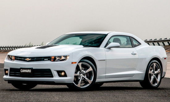 Chevrolet camaro пятое поколение.