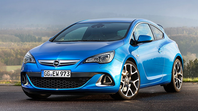 Опель астра gtc салон.