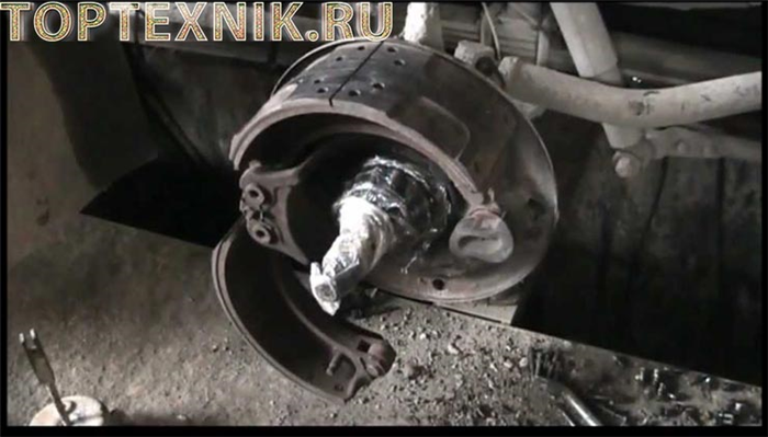 Тормозные колодки на камаз.