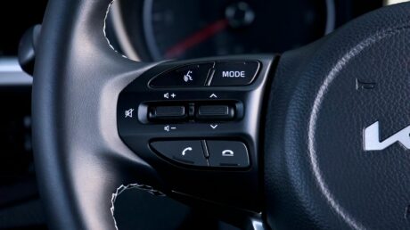 Ездили за рулем Kia Rio? Расскажите о плюсах и минусах модели