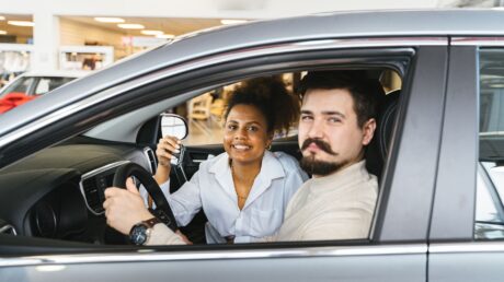 Стоит ли отказываться от покупки автомобиля с большим пробегом