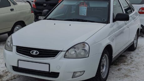 Lada Priora: ремонт электроусилителя руля.